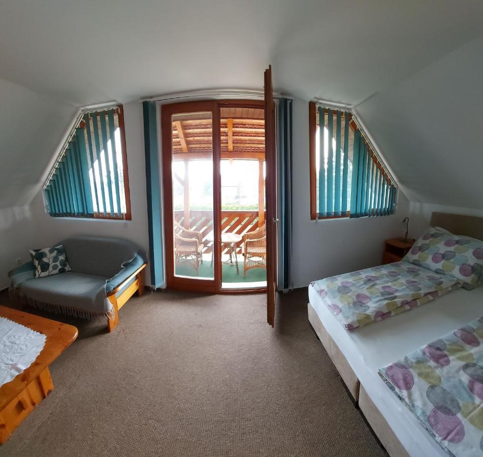 Emil Panzió Hotel Balatongyörök Kültér fotó