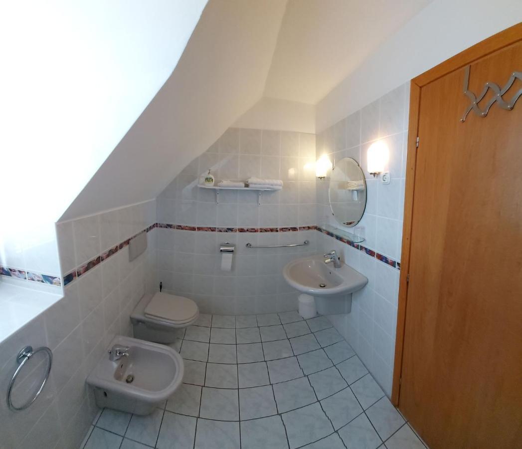 Emil Panzió Hotel Balatongyörök Kültér fotó
